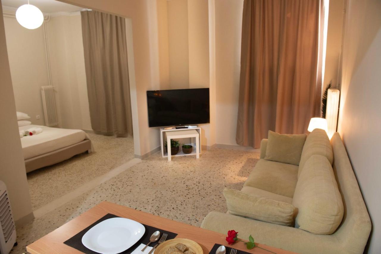 Filopappou Decent Apartment Athena Bagian luar foto
