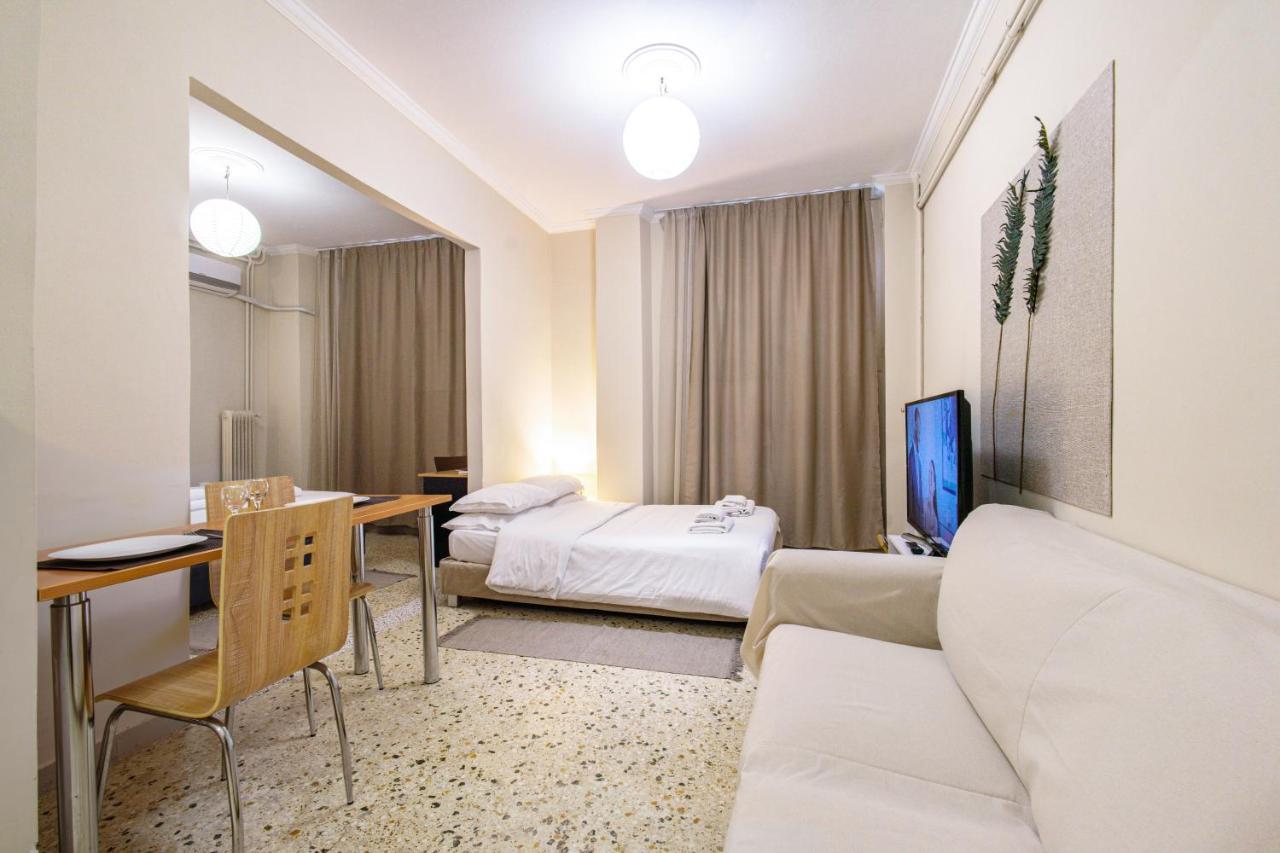 Filopappou Decent Apartment Athena Bagian luar foto