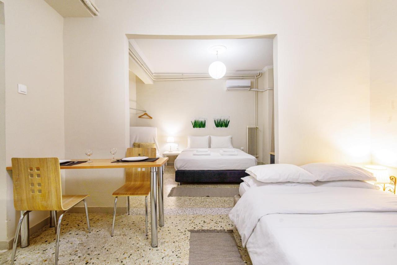 Filopappou Decent Apartment Athena Bagian luar foto