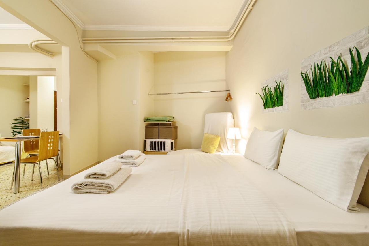 Filopappou Decent Apartment Athena Bagian luar foto