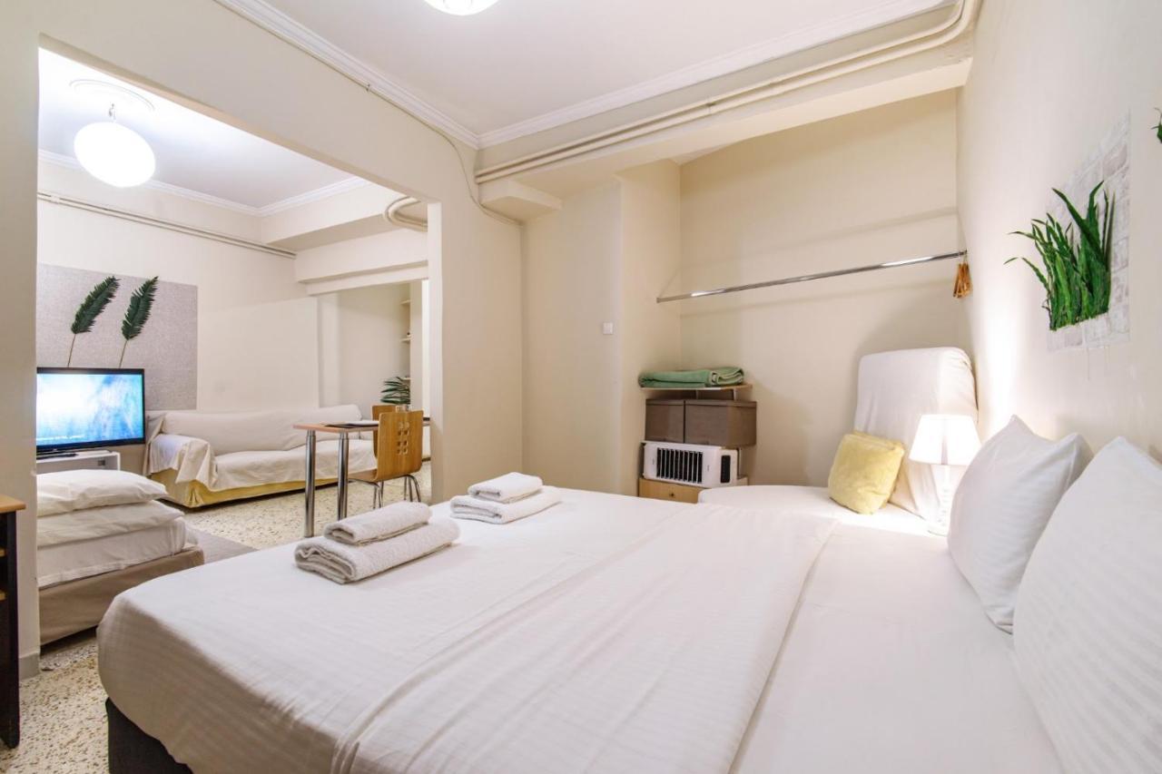 Filopappou Decent Apartment Athena Bagian luar foto