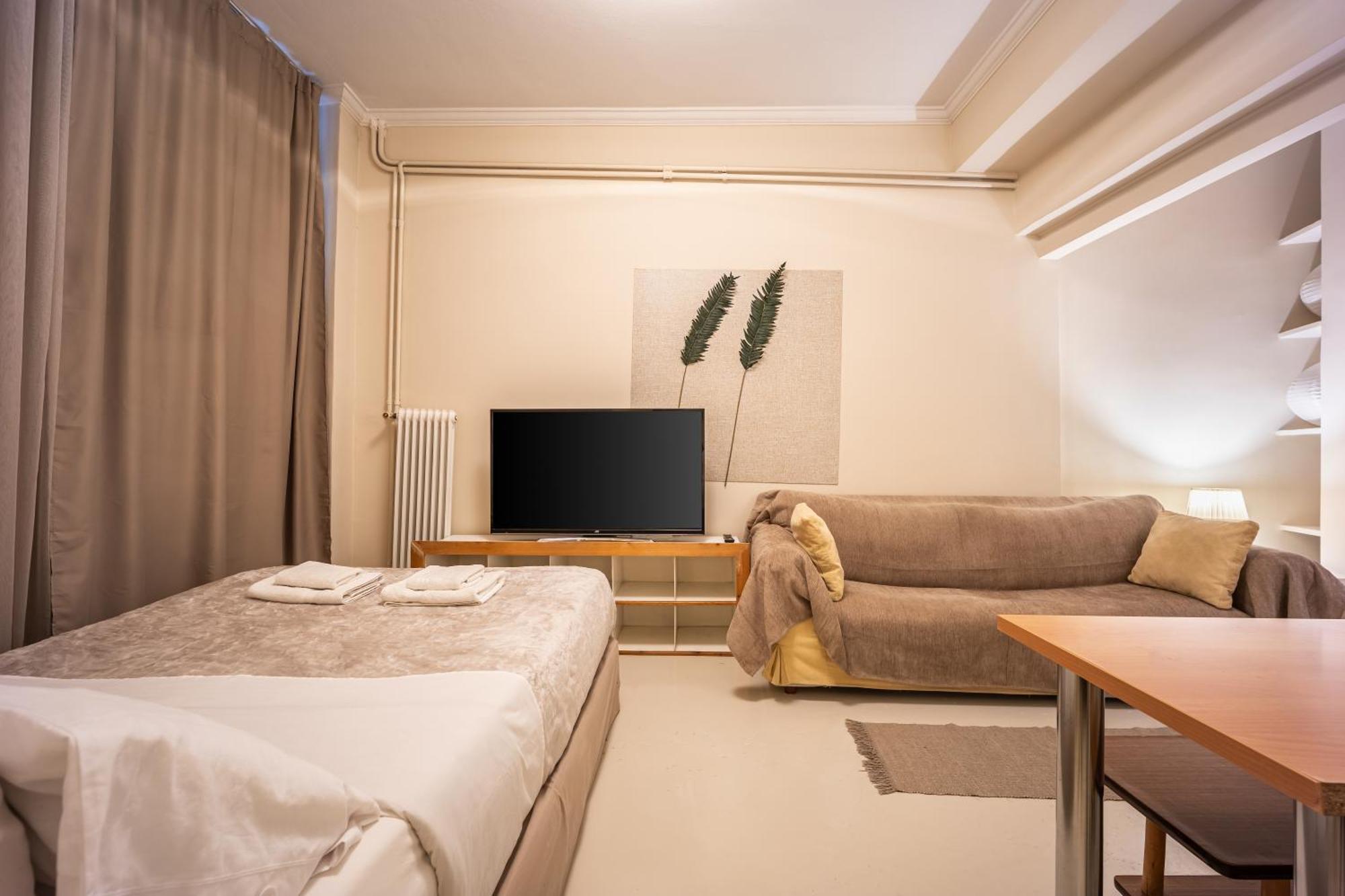Filopappou Decent Apartment Athena Bagian luar foto