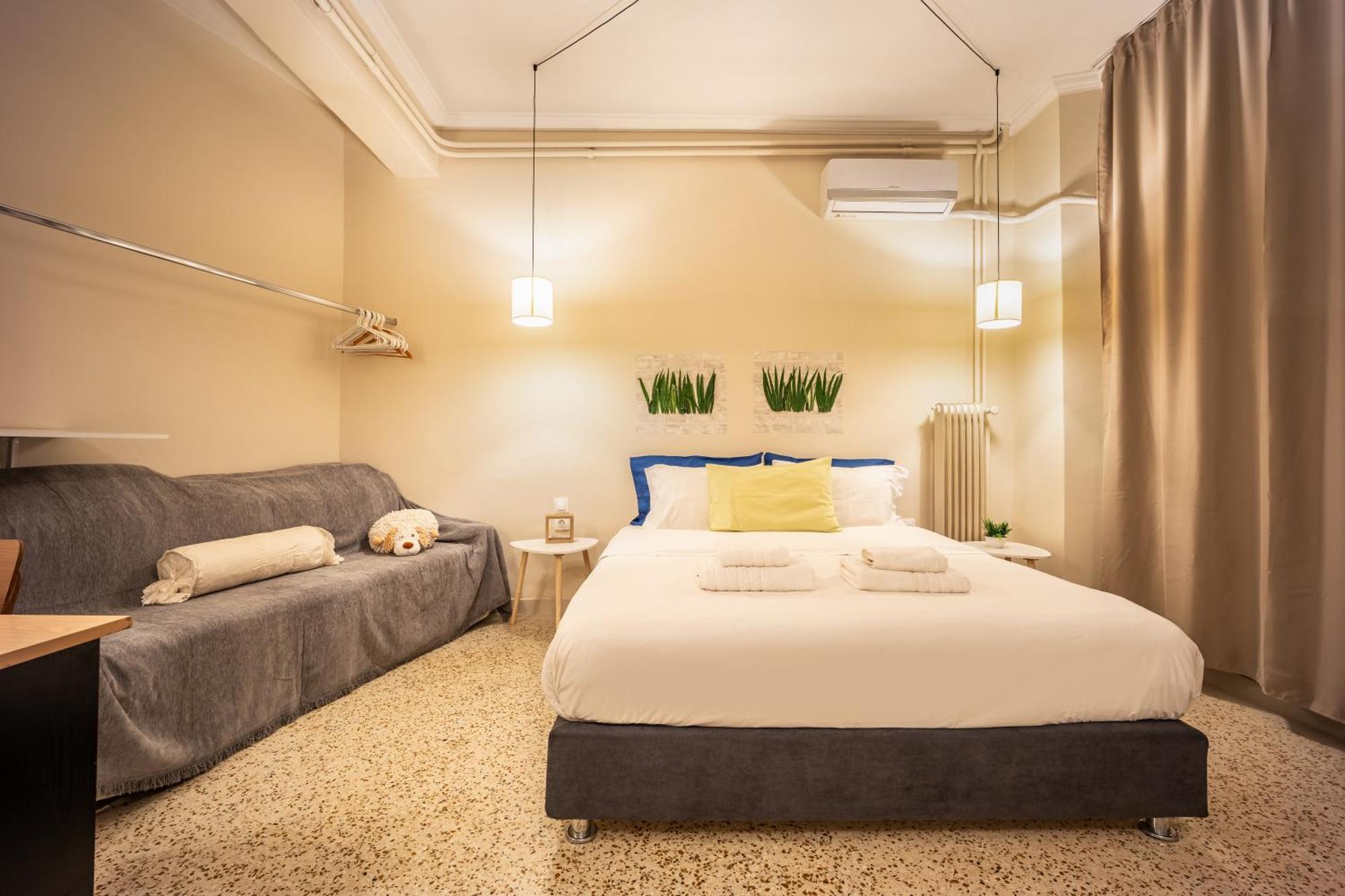 Filopappou Decent Apartment Athena Bagian luar foto